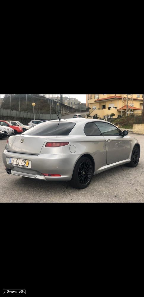 Alfa Romeo GT 1.9 JTD M-JET - 12