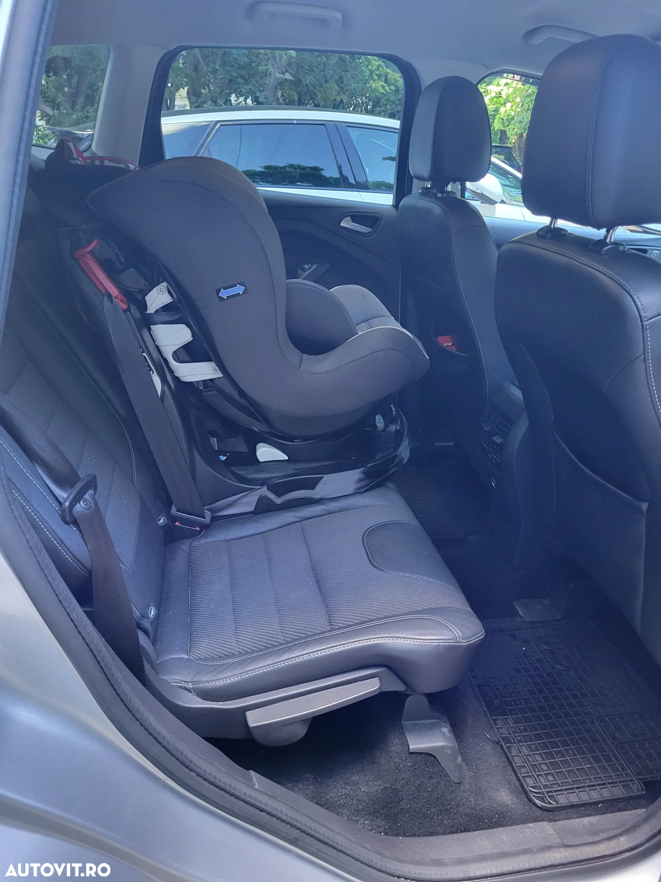 Ford Kuga 2.0 TDCi 4WD Powershift Titanium - 11