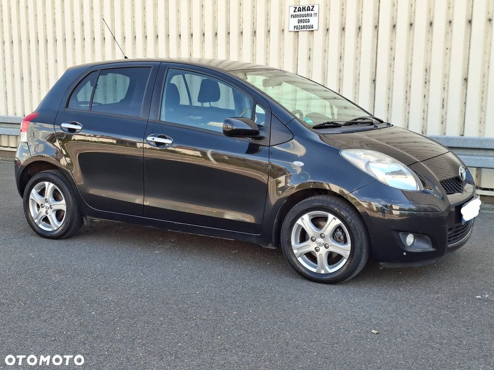Toyota Yaris - 7