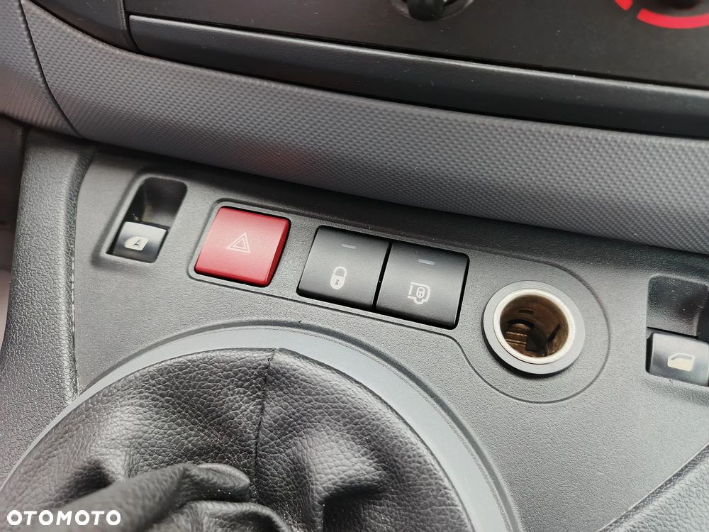 Peugeot PARTNER - 14