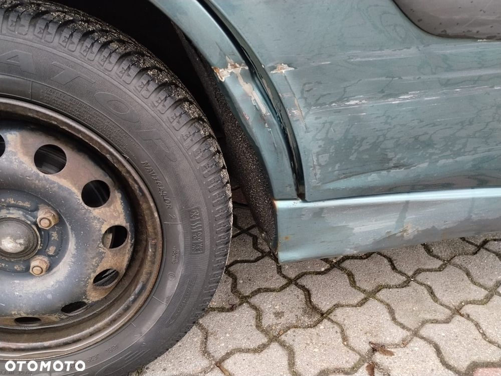 Ford Focus 1.6 Comfort - 9