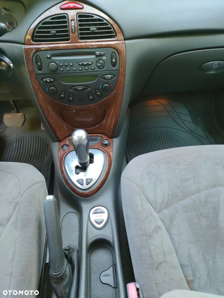 Citroën C5 2.0 HDi X - 19