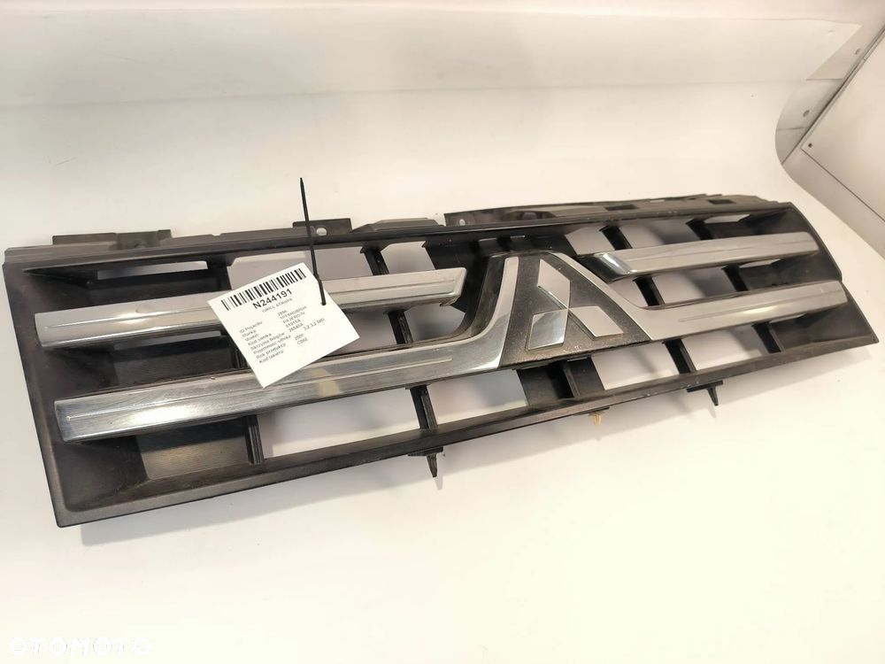 Grill Atrapa Mitsubishi Pajero 2008 SUV Diesel 147kW 3200cm³ - 5