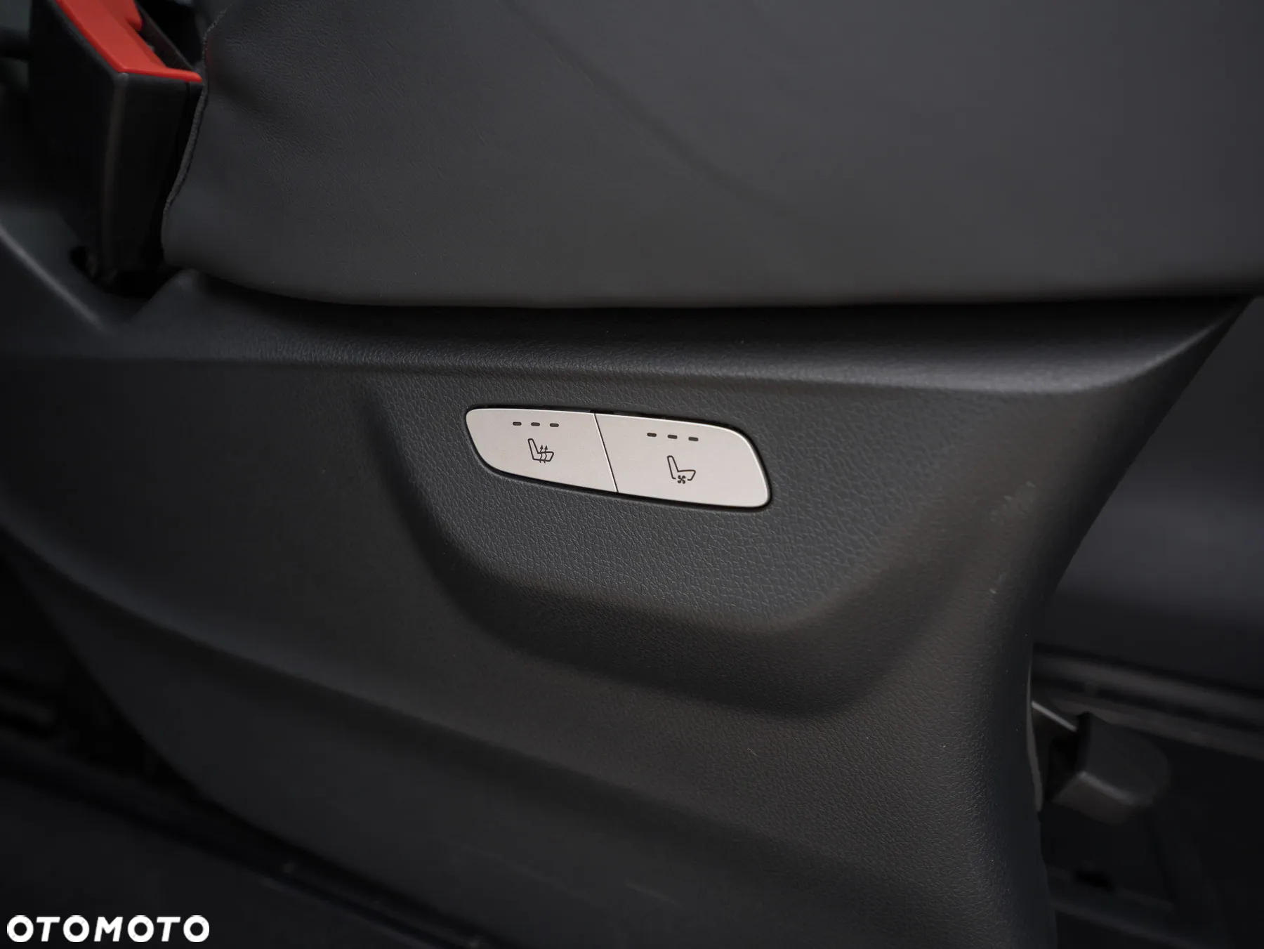 Mercedes-Benz Klasa V 300 d 4-Matic Exclusive 9G-Tronic (d³ugi) - 28
