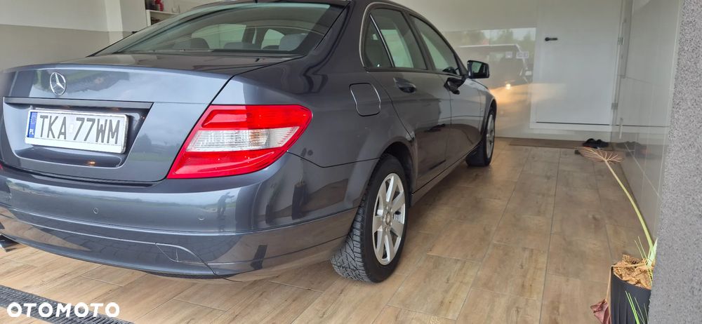 Mercedes-Benz Klasa C 220 CDI DPF BlueEFFICIENCY - 10