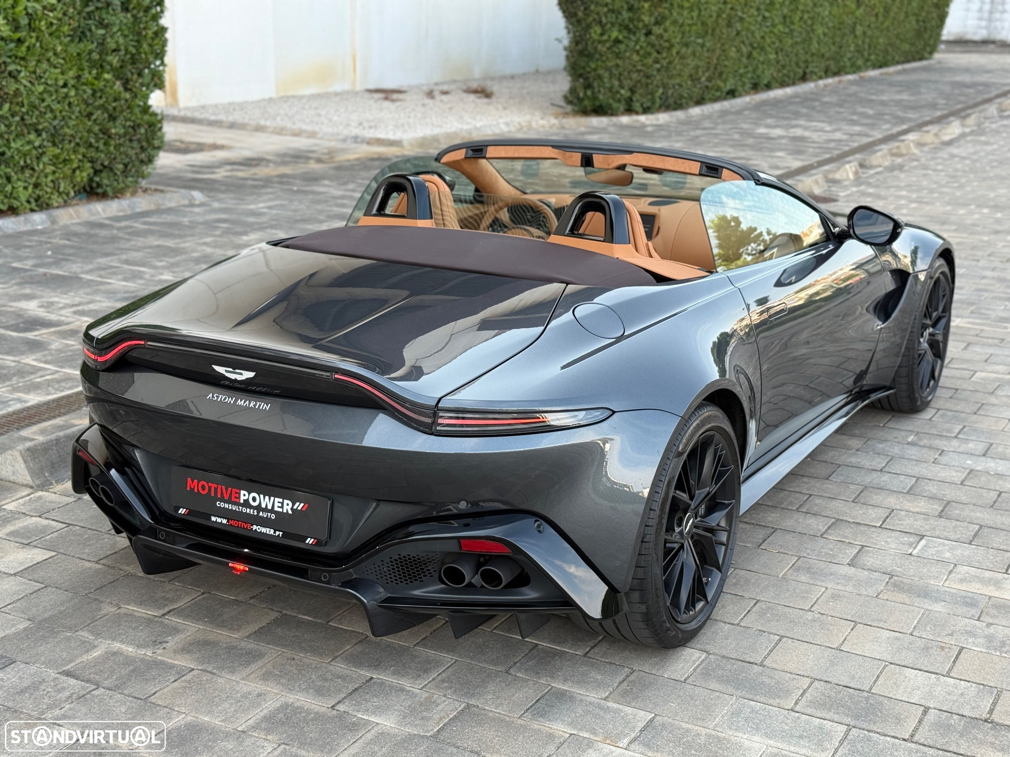 Aston Martin Vantage Roadster V8 - 25