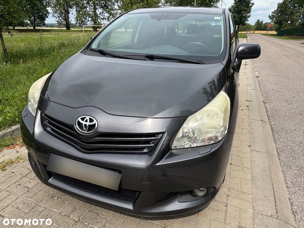 Toyota Verso - 2