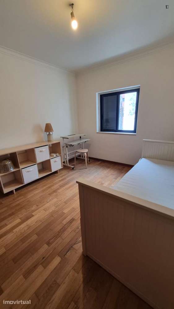 Quarto - localizado em Carcavelos Lisbon - Grande imagem: 2/7