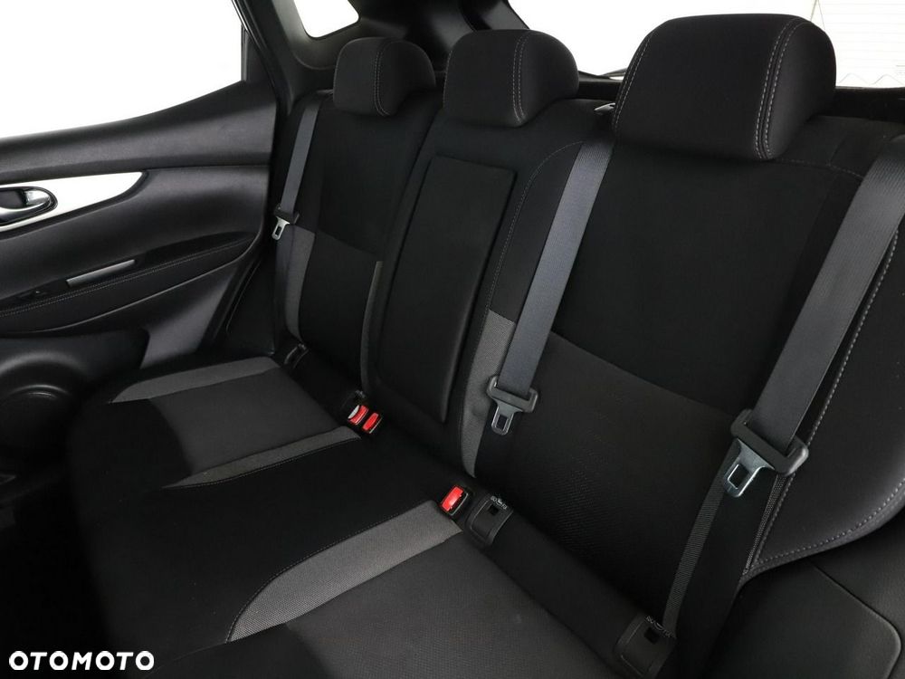 Nissan Qashqai 1.6 DIG-T N-Connecta - 18