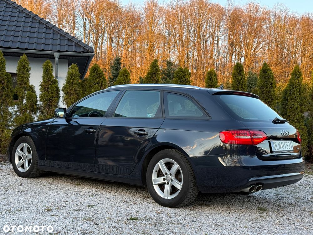Audi A4 Avant 2.0 TDI DPF clean diesel multitronic S line Sportpaket - 4