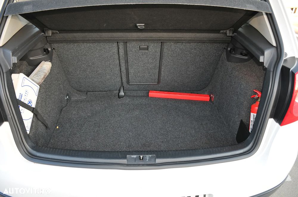 Volkswagen Golf 1.6 Goal - 14