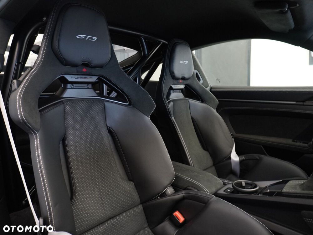 Porsche 911 GT3 PDK - 37