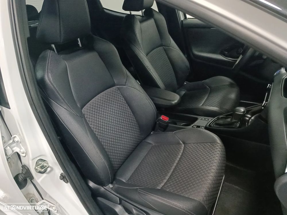 Toyota Yaris 1.5 HDF Luxury - 18