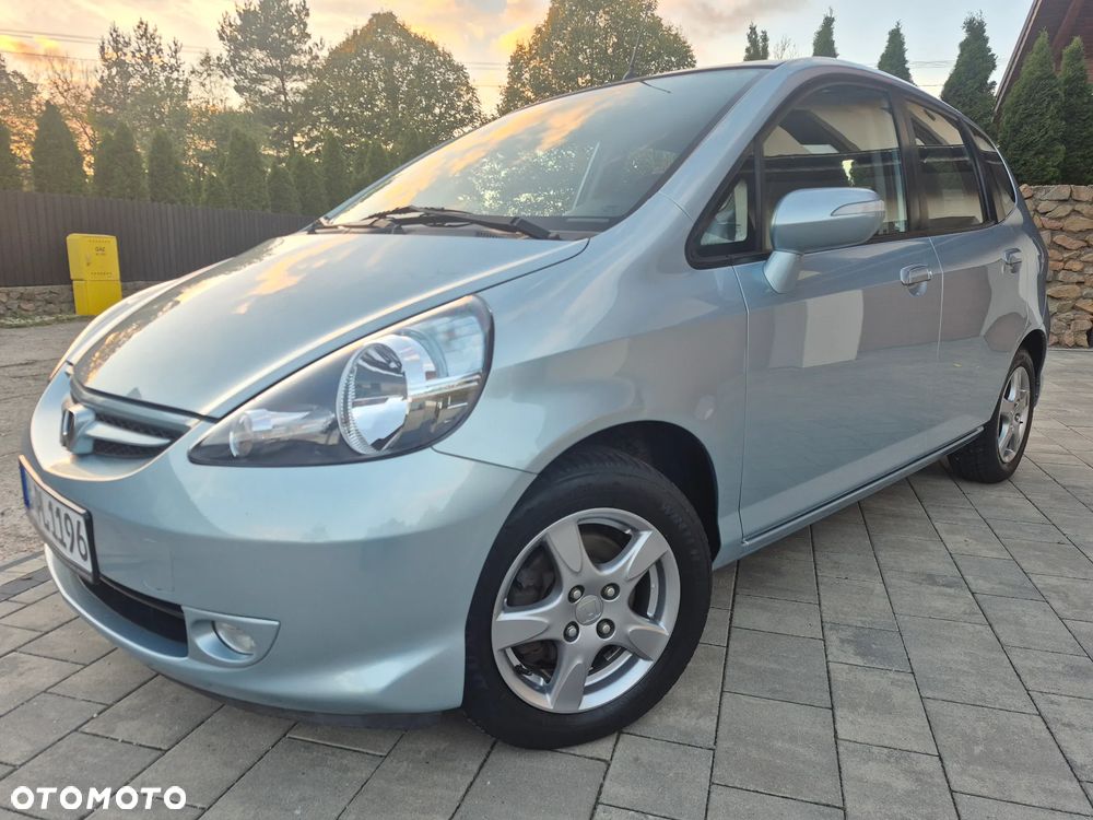 Honda Jazz 2008 photo 2