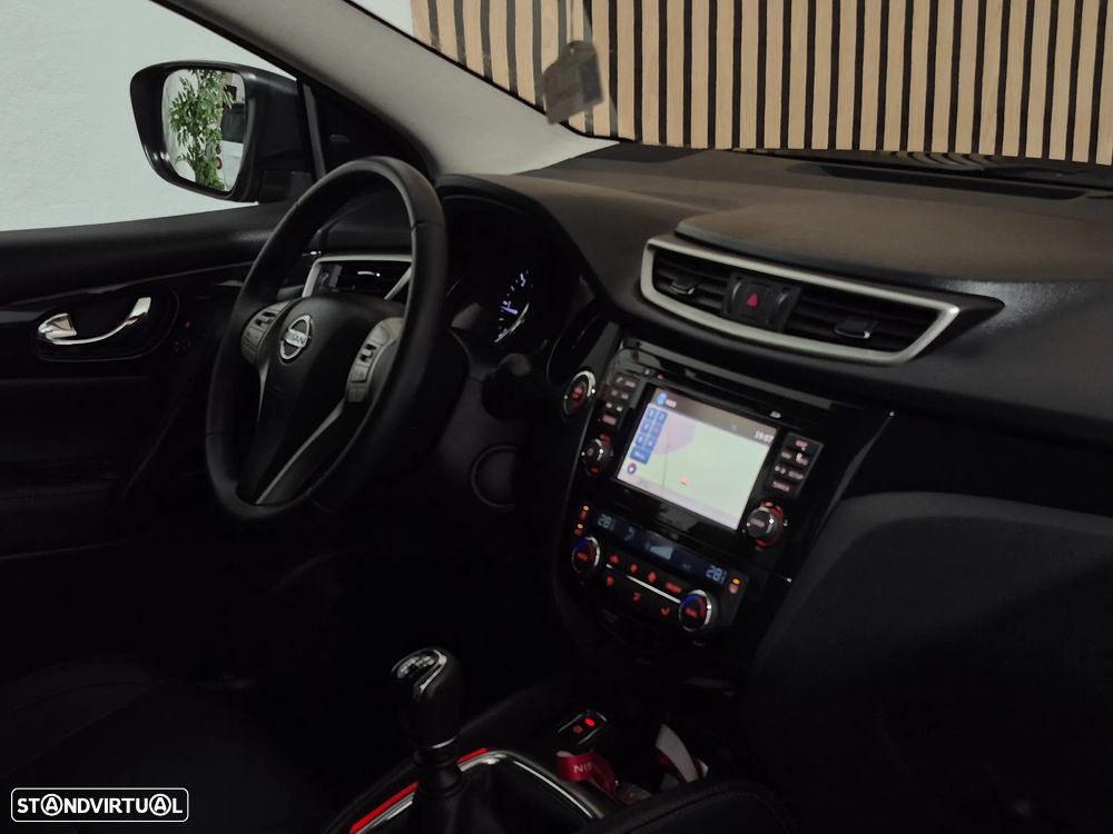 Nissan Qashqai 1.6 dCi Tekna Premium 17 Pele S P.Preta - 10
