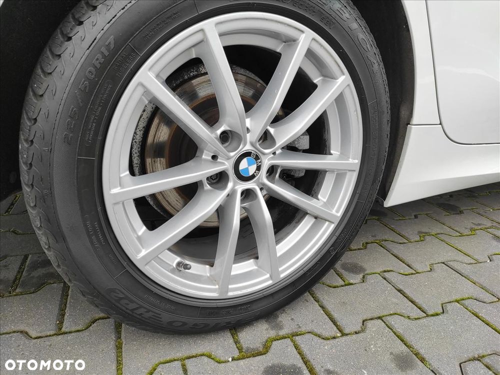 BMW Seria 3 318i - 14