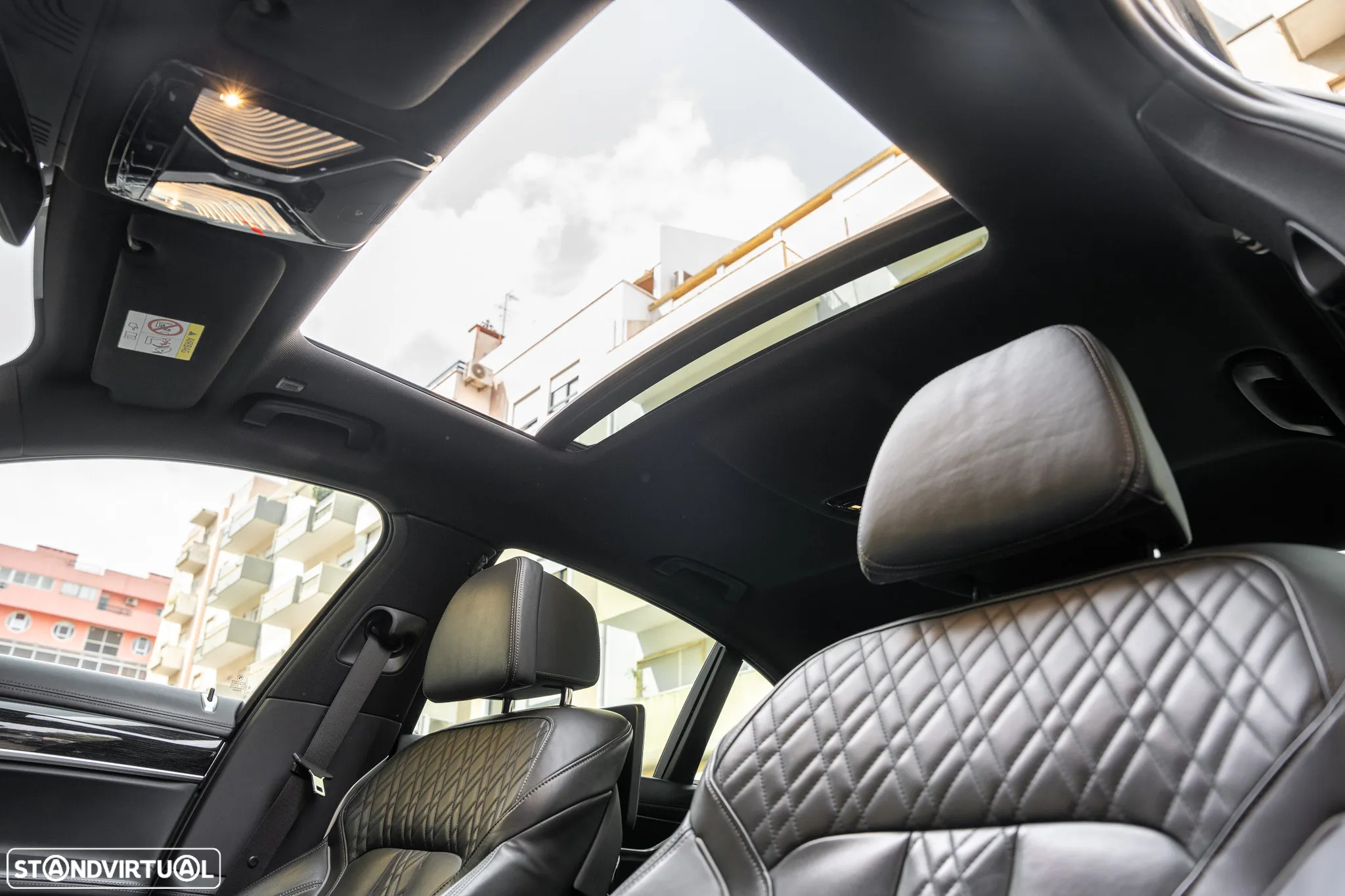 BMW 740 d xDrive Pack M - 10