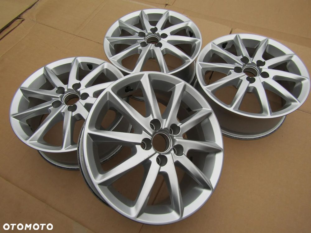 4x Felgi Aluminiowe 15 Skoda Fabia II III Praktik Rapid Roomster Seat Ibiza Leon I VW Golf IV 4 Polo IV V Bora 6 j 5x100 ET38 piasta 57,1 mm / Oryginalne - 14