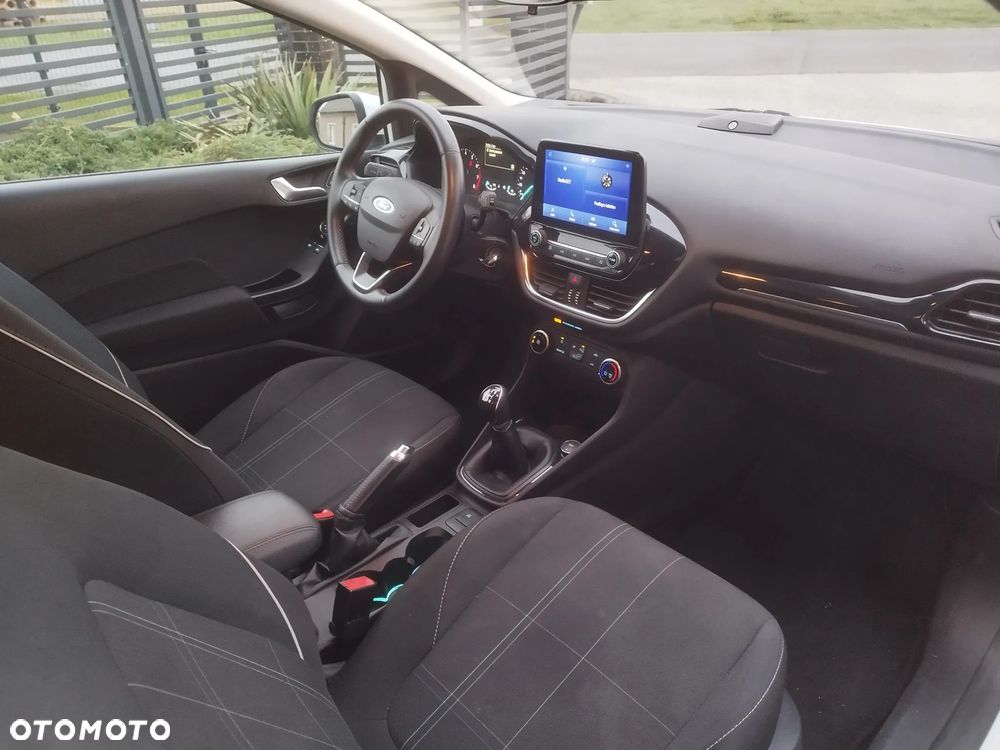 Ford Fiesta - 22