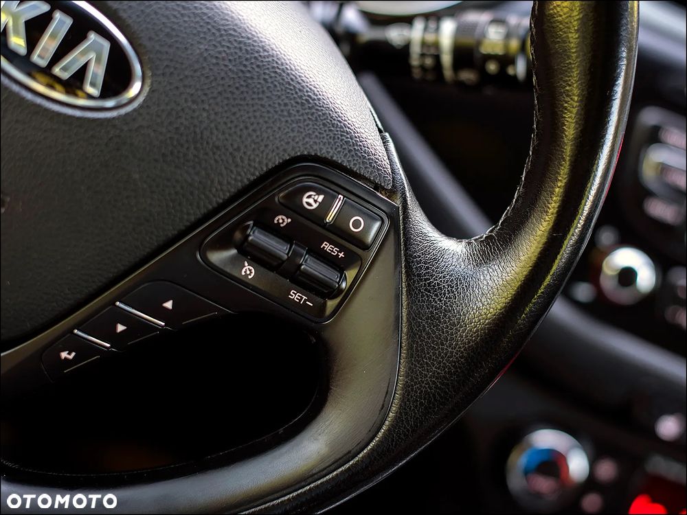 Kia Ceed - 21