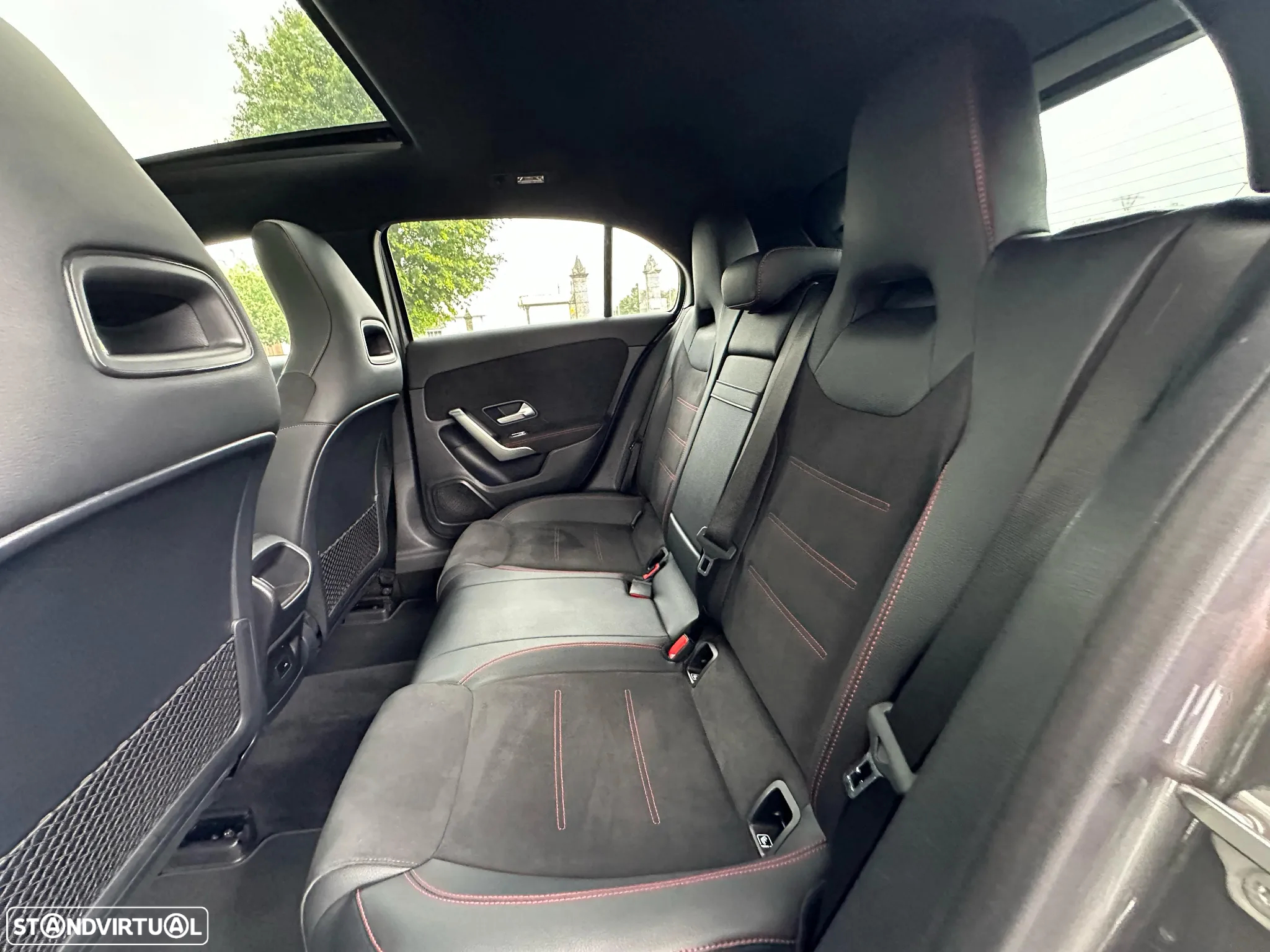 Mercedes-Benz A 250 e AMG Line - 30