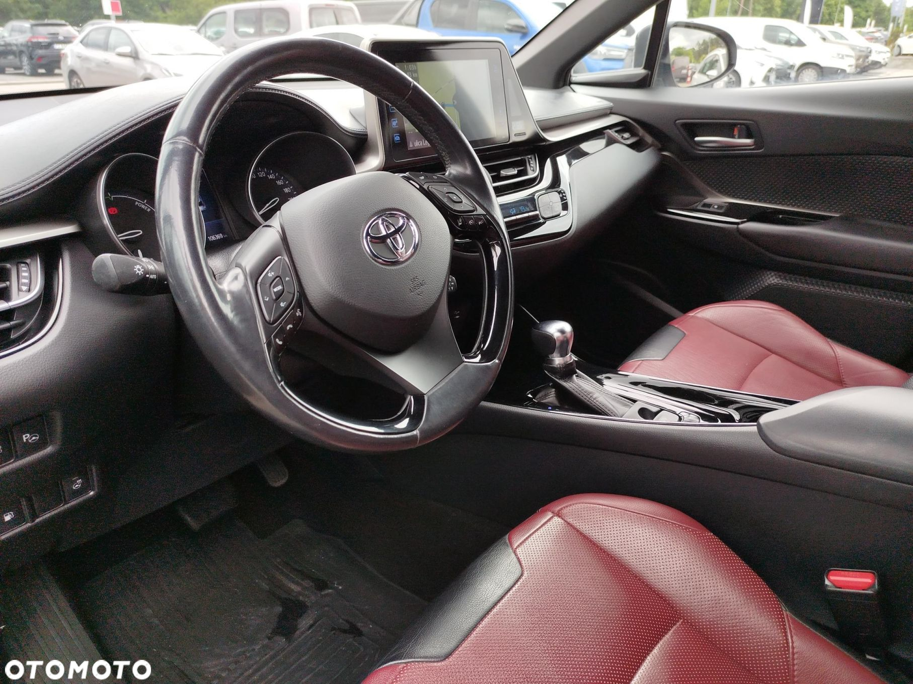 Toyota C-HR - 10
