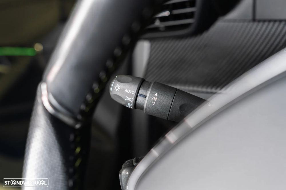 Peugeot e-208 GT Pack - 19