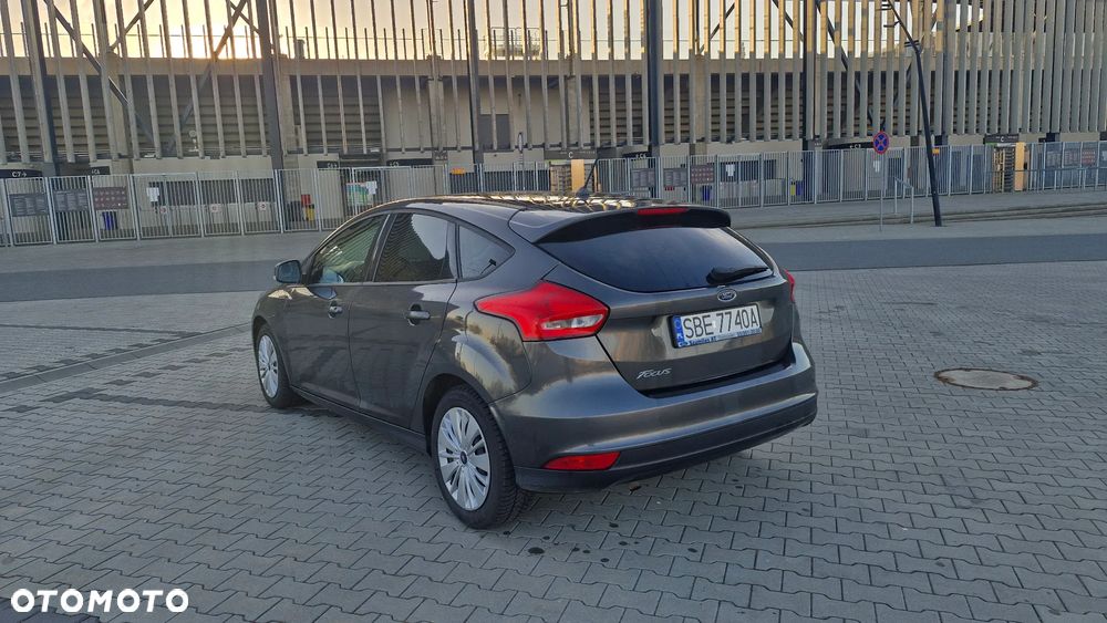 Ford Focus 1.6 Trend - 6