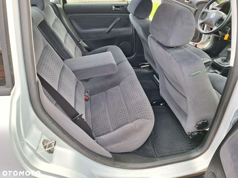 Volkswagen Passat - 23