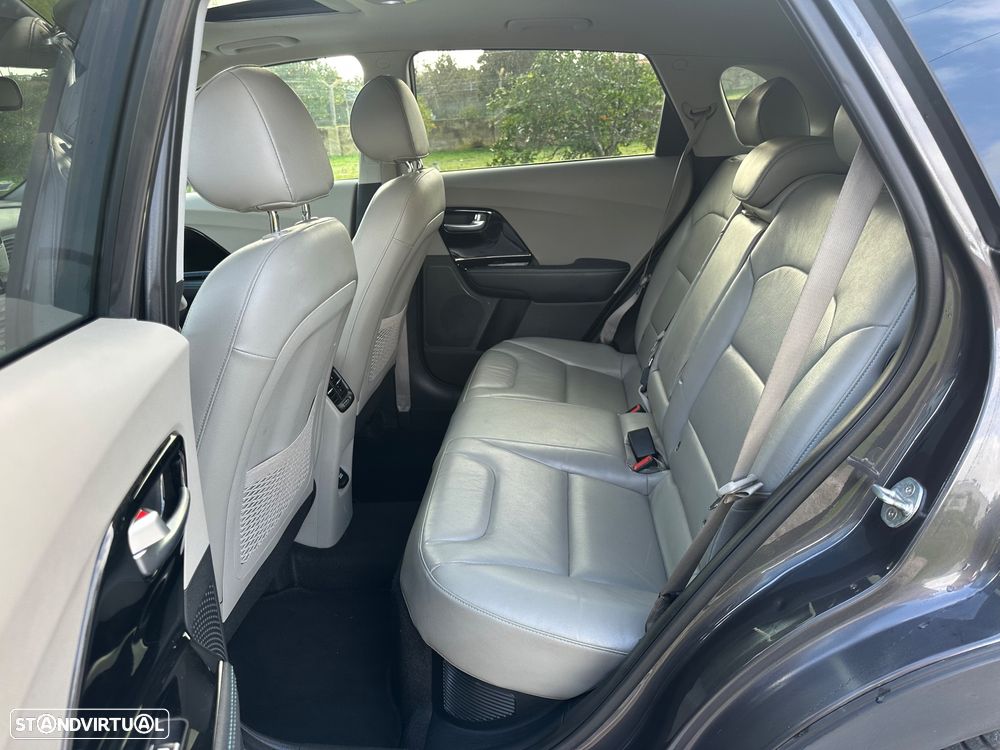 Kia Niro 1.6 GDi PHEV Tech - 21