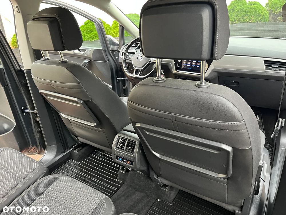 Volkswagen Touran 1.5 TSI EVO Comfortline Plus DSG - 23