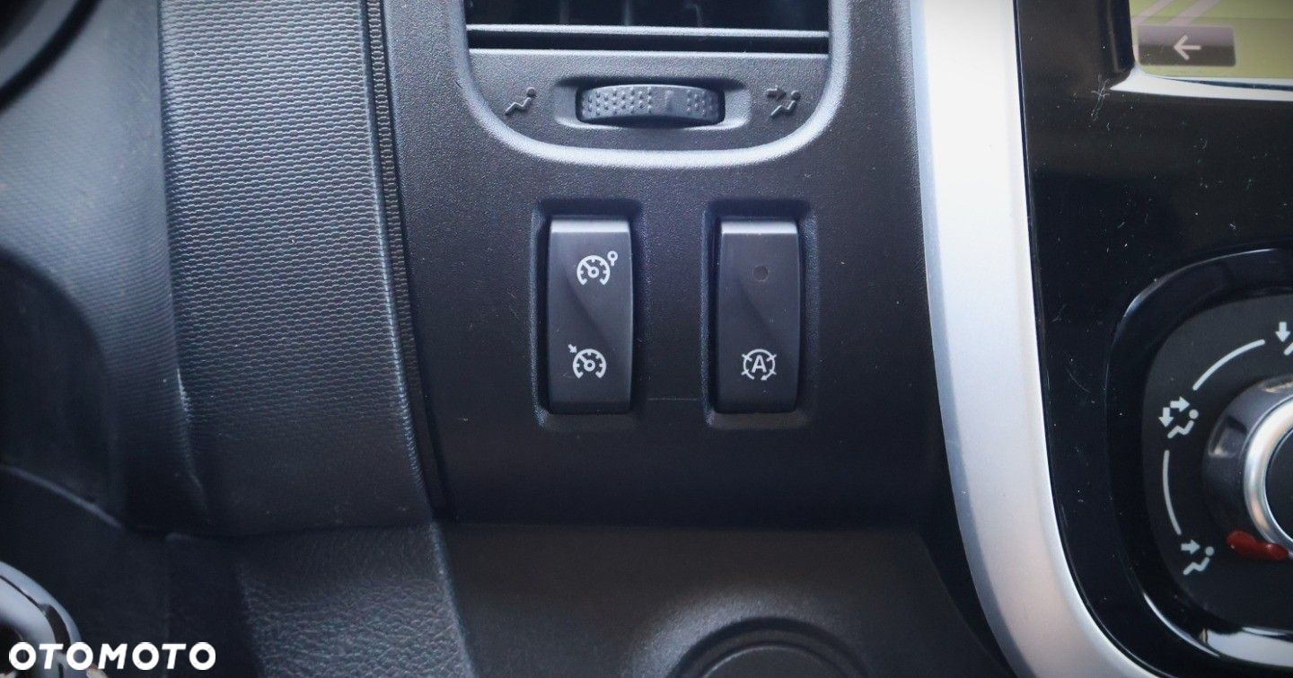 Renault Trafic - 26