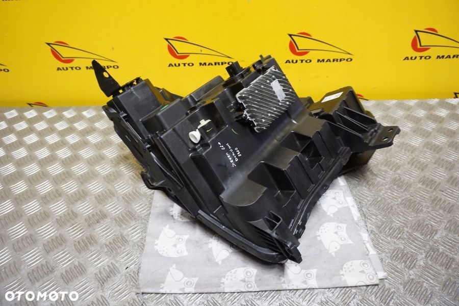 GMC SIERRA 1500 2022 - REFLEKTOR LAMPA CZARNA FULL LED PRAWA CIEMNA USA - 13
