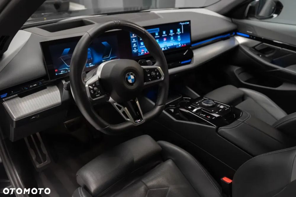 BMW Seria 5 520d xDrive mHEV M Sport - 14