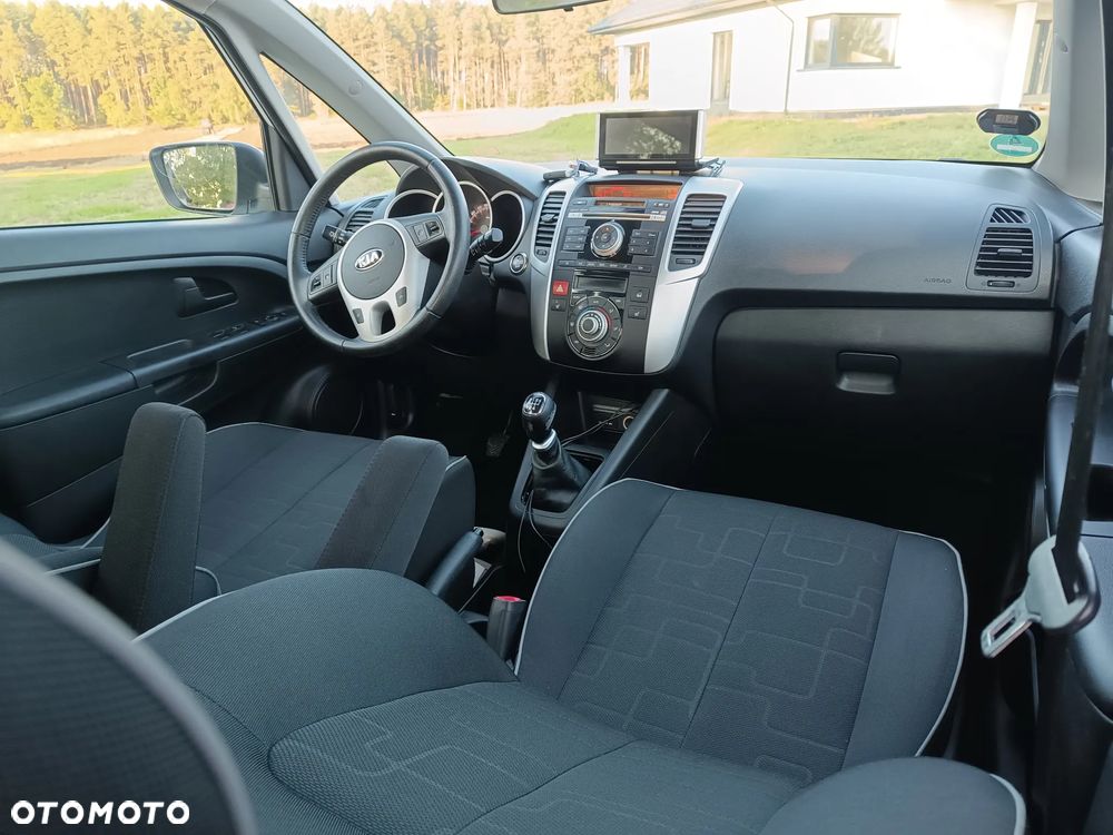 Kia Venga 1.4 Business Line - 8