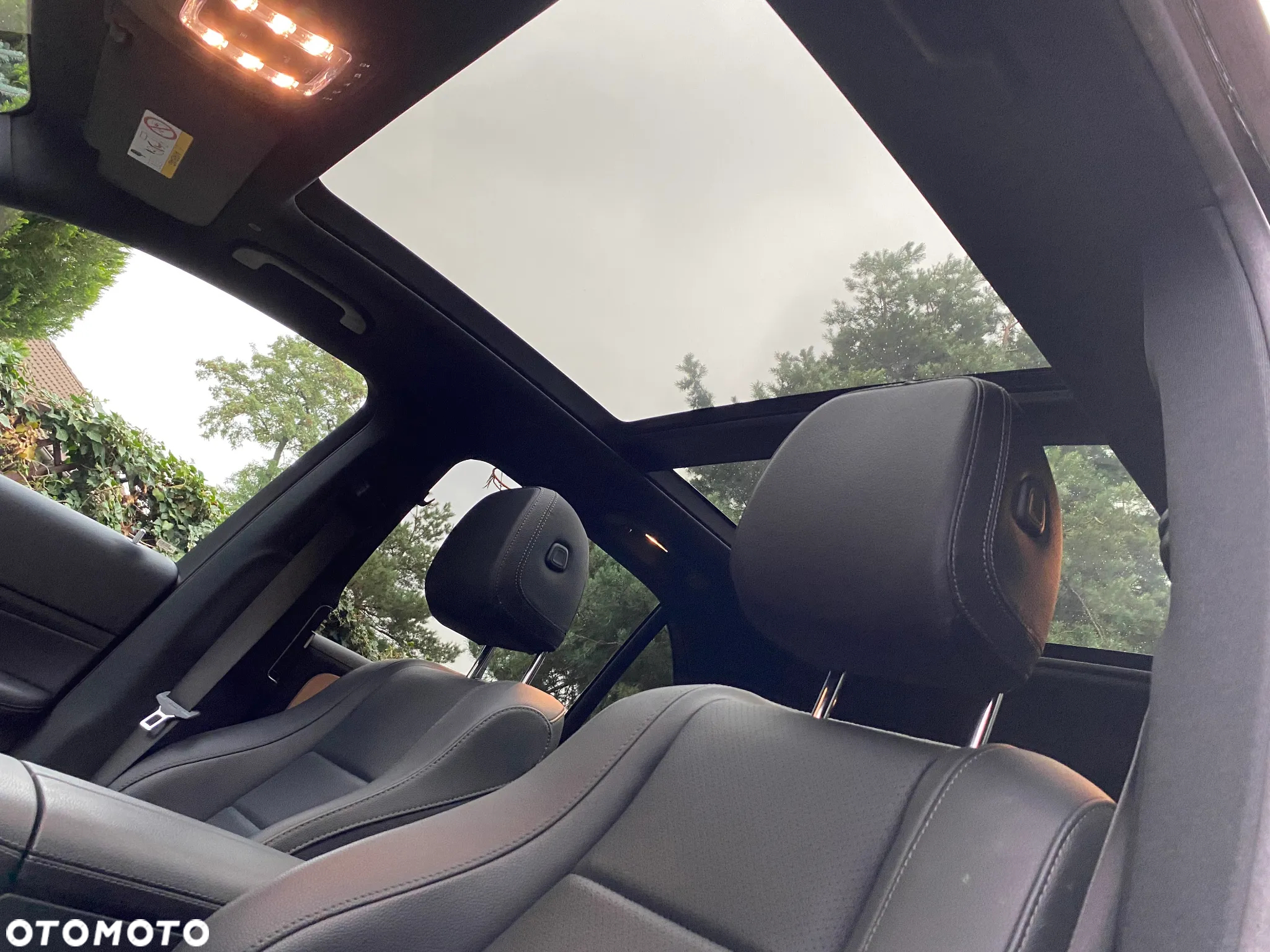 Mercedes-Benz GLE - 32