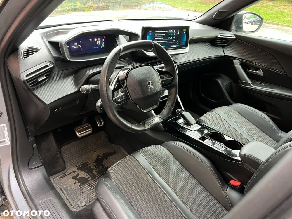 Peugeot 2008 e-2008 GT - 9