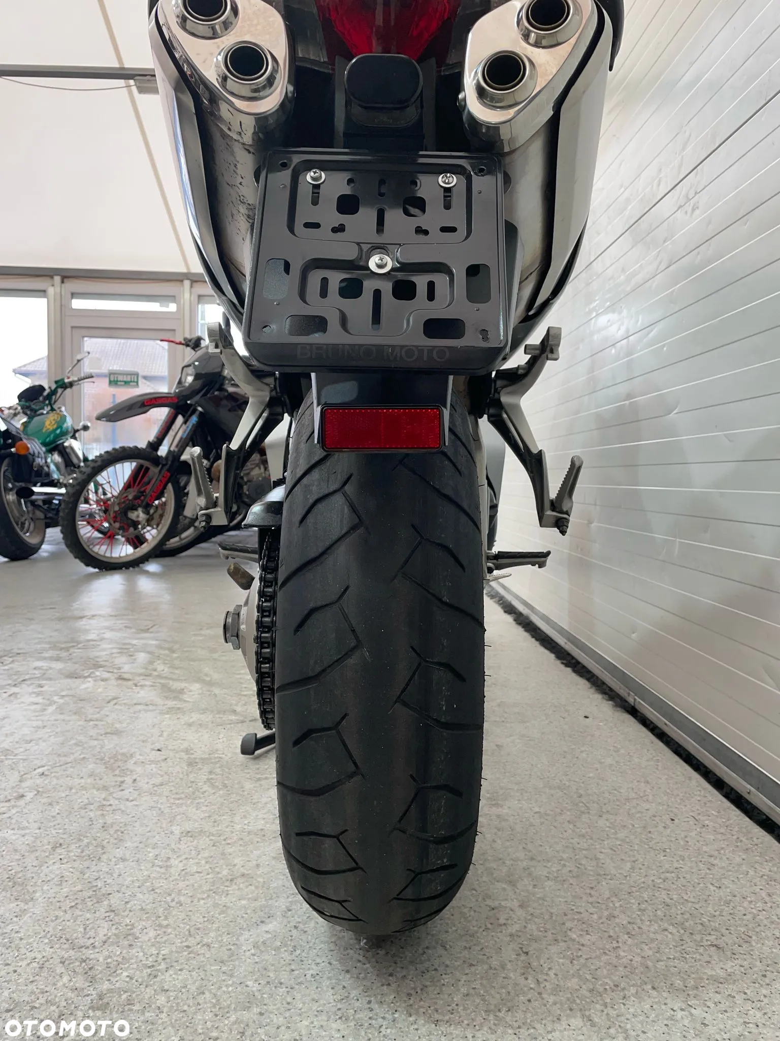Honda VFR - 7