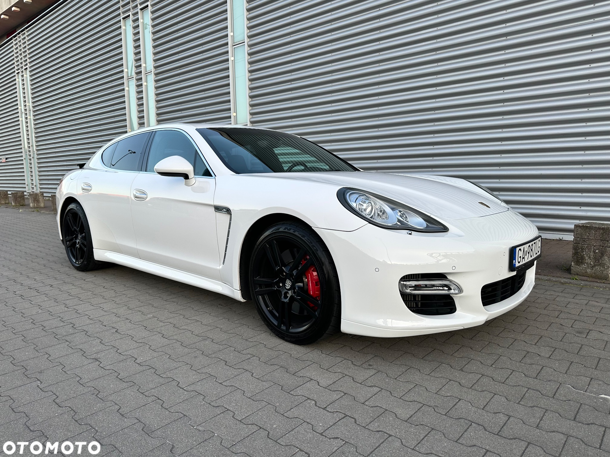 Porsche Panamera Turbo PDK - 9