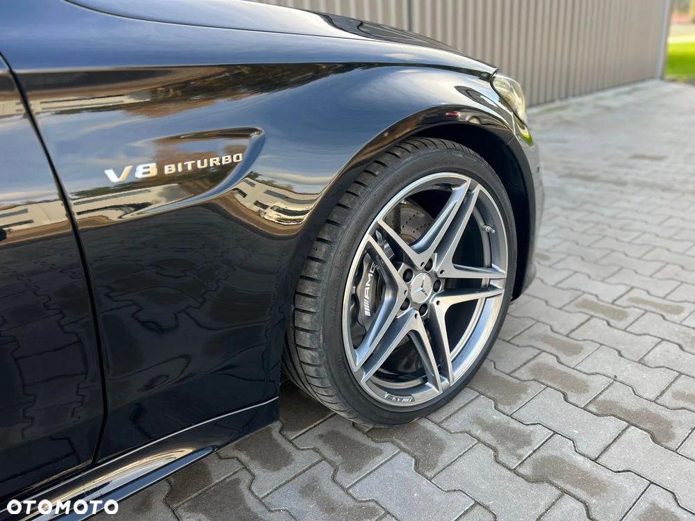 Mercedes-Benz Klasa C AMG 63 Cabrio AMG Speedshift MCT 9G - 16