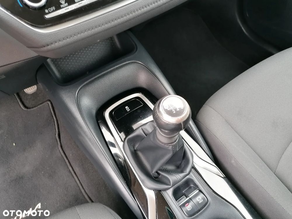 Toyota Corolla 1.6 Comfort - 13