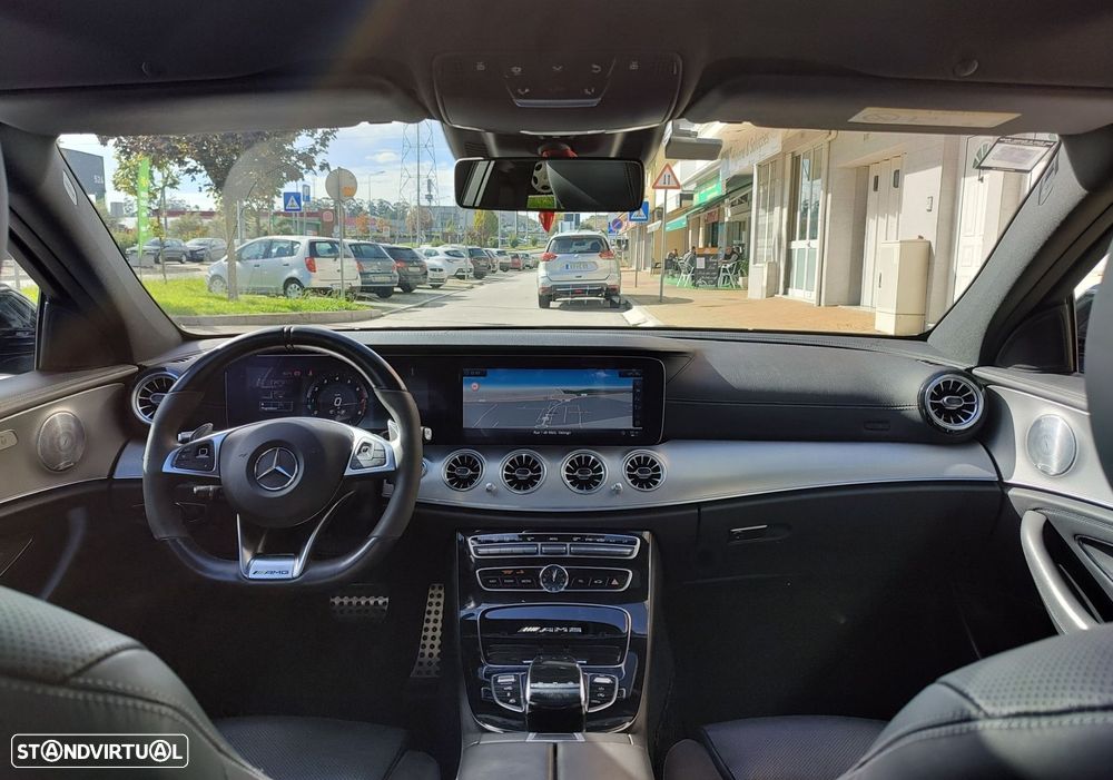 Mercedes-Benz E 43 AMG 4-Matic - 14