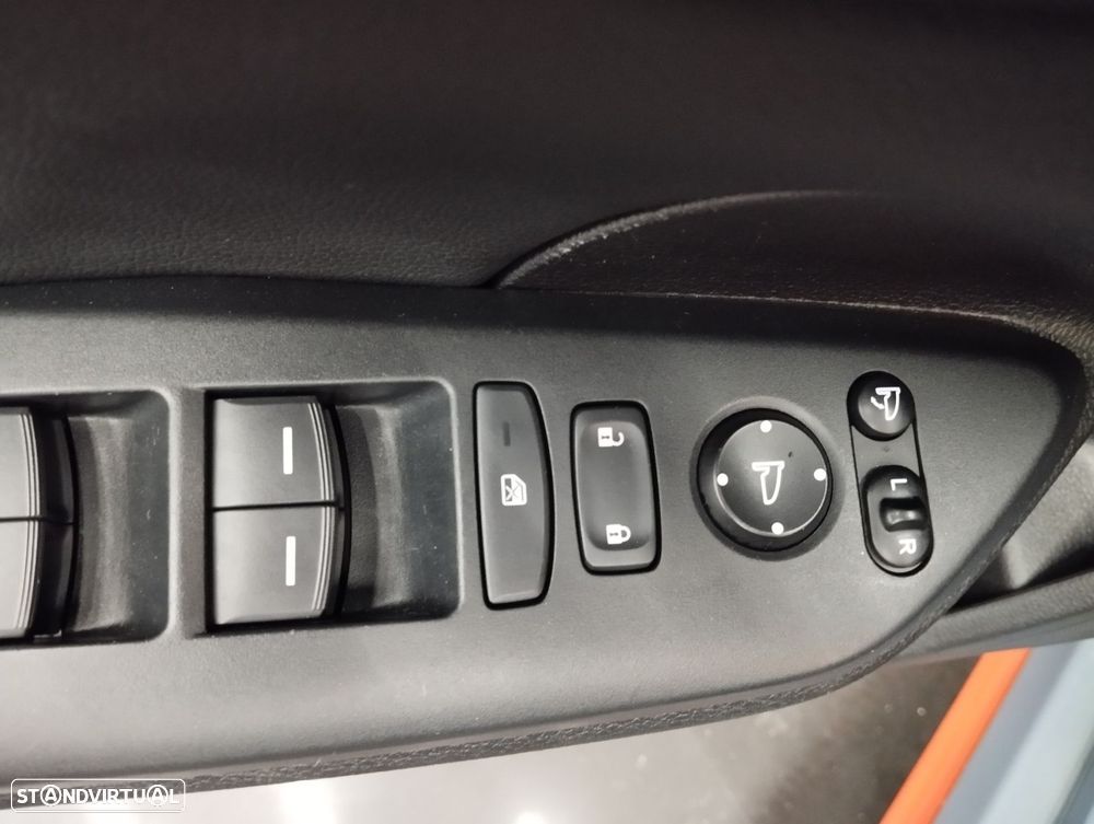 Honda Civic 1.0 i-VTEC Executive CVT - 22