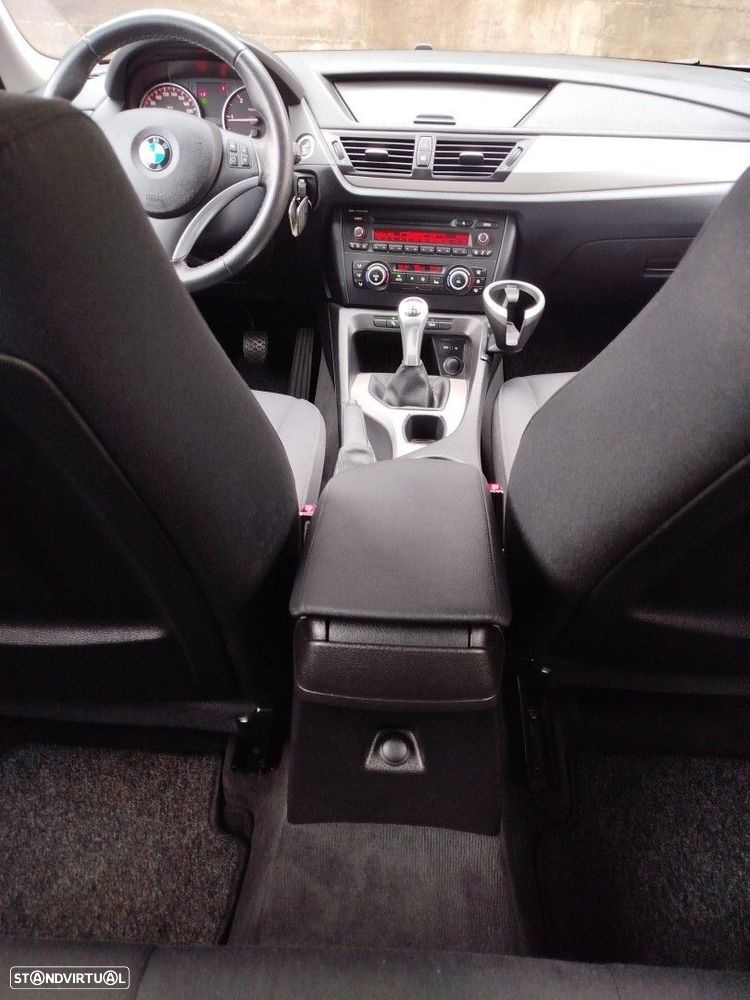 BMW X1 18 d xDrive xLine - 22