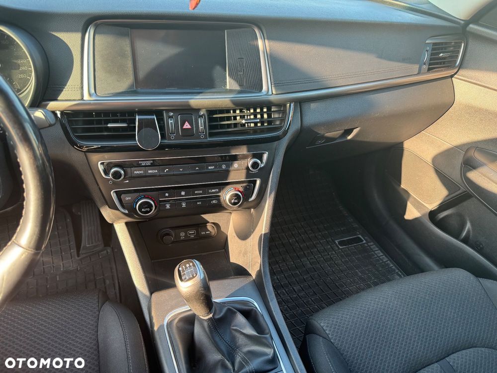 Kia Optima - 5