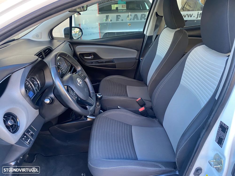 Toyota Yaris 1.0 VVT-i - 36