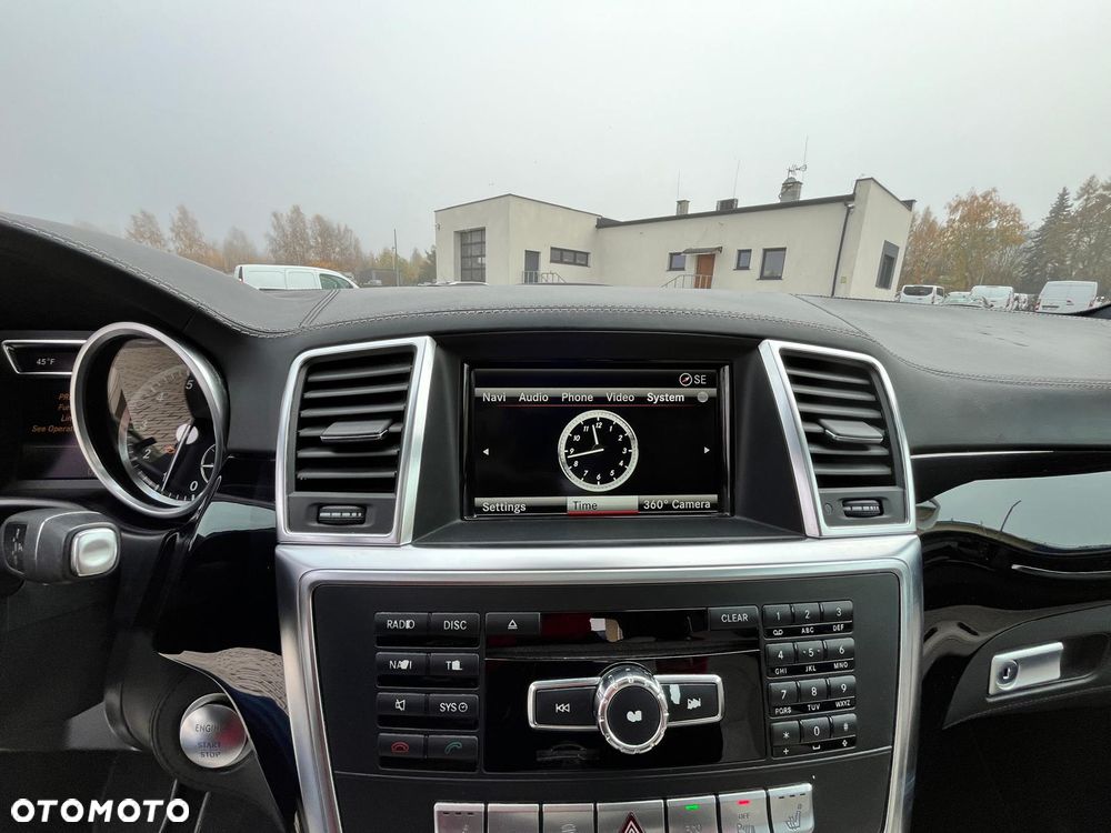 Mercedes-Benz GL 400 4Matic 7G-TRONIC - 11