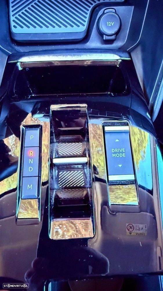 Citroën C4 1.2 PureTech Shine Pack EAT8 - 19