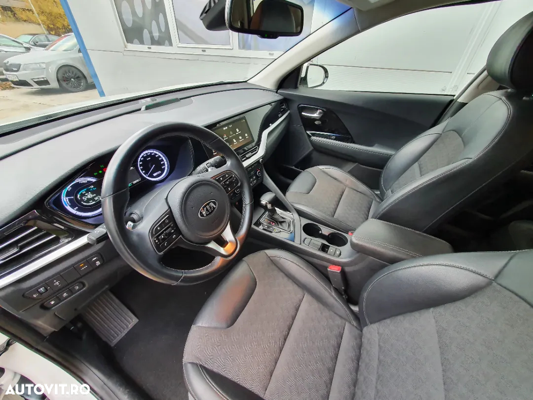 Kia Niro 1.6 GDI 6DCT PHEV Comfort - 12