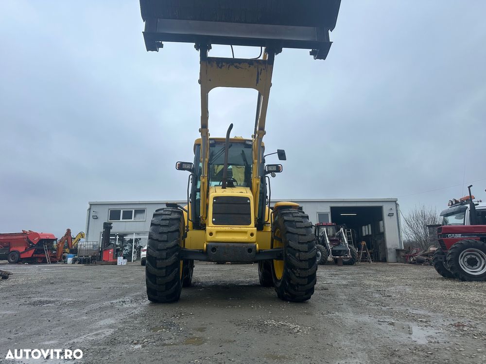 New Holland LB115 - 1